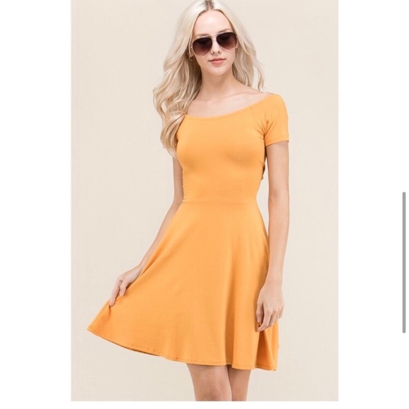 LLK Dresses & Skirts - 🎉LAST ONE🎉Cross back off shoulder dress